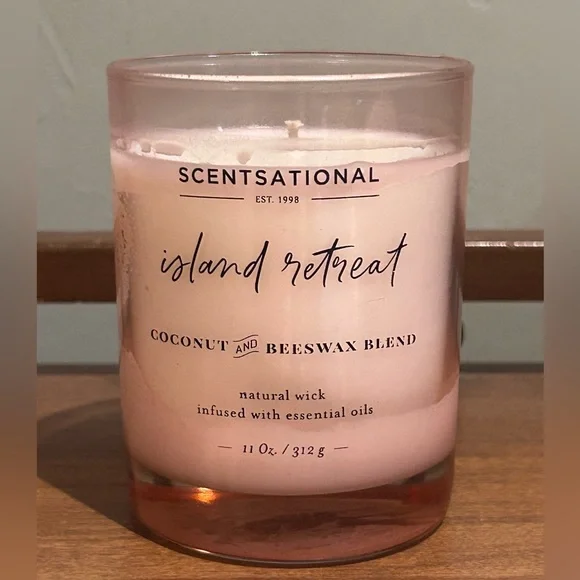 Scentsational "Island Retreat" Coconut & Beeswax Blend Luxury Scented Candle - Picture 5 of 5